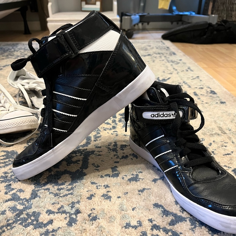 Adidas black wedge sneakers NETS